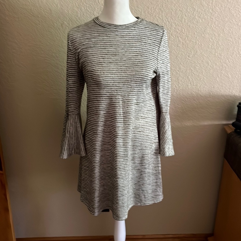 Women’s adorable, gray and white bell sleeve T-shirt mini dress